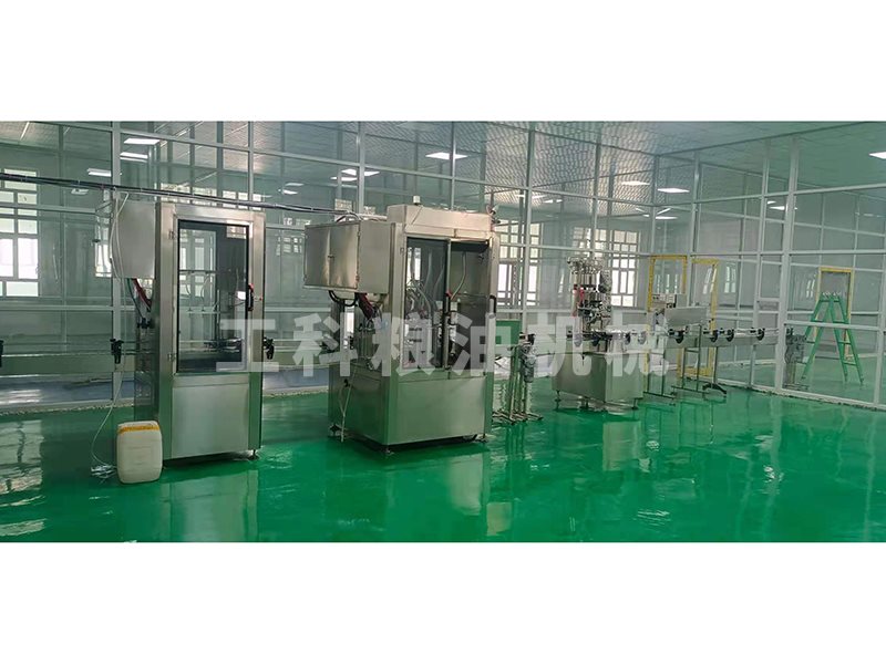 核桃油灌裝設(shè)備安裝現(xiàn)場